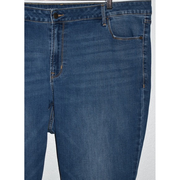 Old Navy Kicker Boot Stretch Jeans Size 22 Mid Rise Soft Blue Denim 5-Pocket - Picture 8 of 16